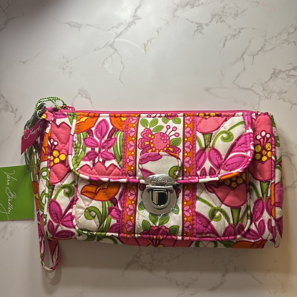 NWT Vera Bradley Lilli Bell Pushlock Wristlet